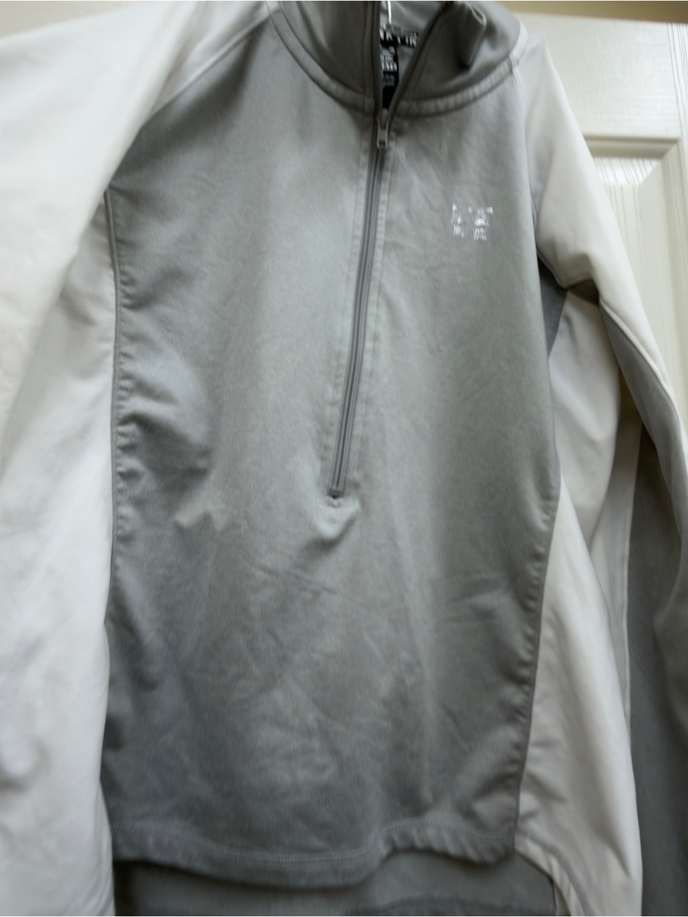PINK Ultimate Victoria's Secret Light Gray and white zip up Size Large